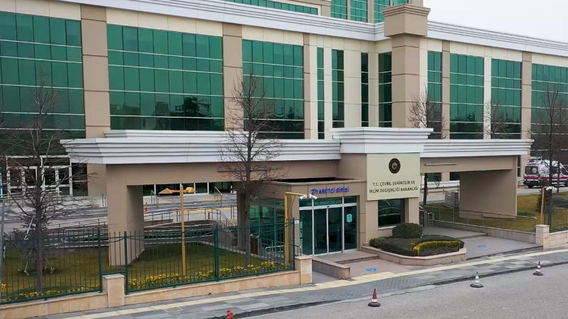 Bakanlıktan İzmir’deki belediyelere sert uyarı: Yasal sınır aşıldı!