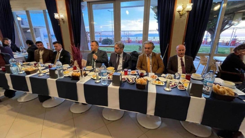 Menderes İlçe Milli Eğitim Müdürlüğü'nden anlamlı iftar programı
