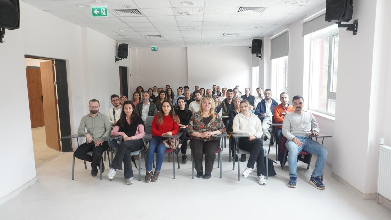 İzmir’in matematik ustaları “Bilim Olimpiyatları” için yetişiyor!