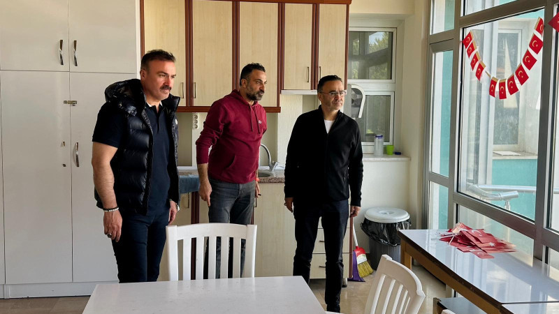 İzmir İl Millî Eğitim Müdürü Dr. Ömer Yahşi Güzelbahçe'de incelemelerde bulundu