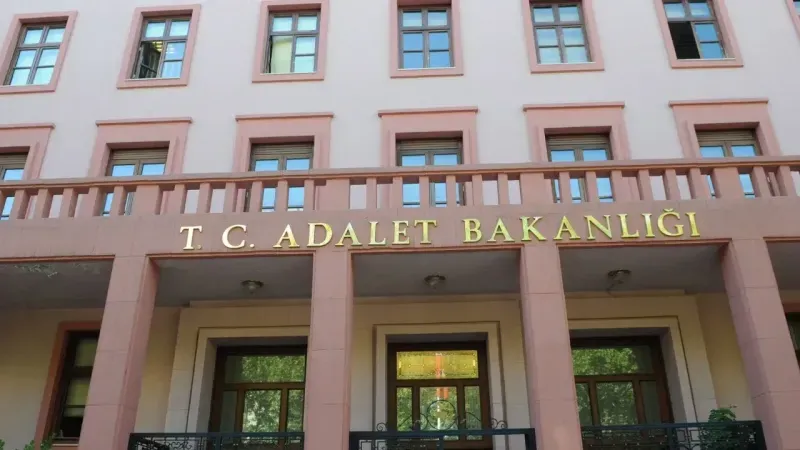 Adalet Bakanlığı 15 bin personel alıyor: İşte kadro dağılımı ve detaylar