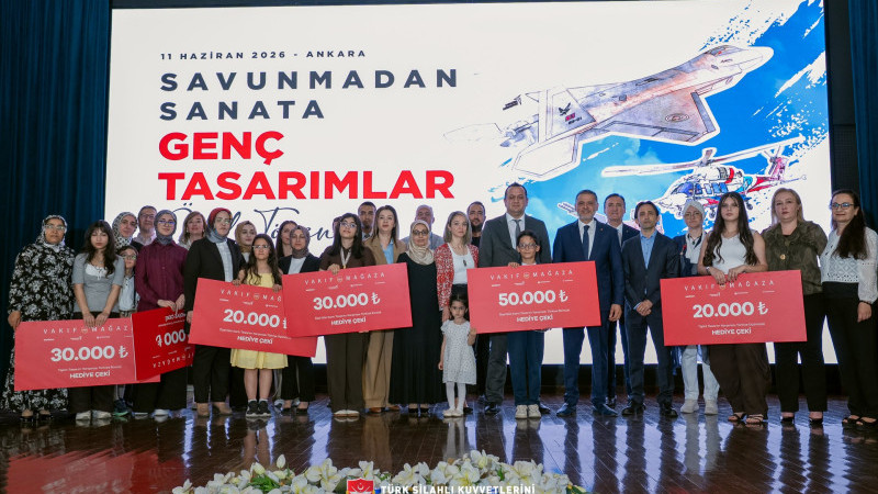 İzmirli öğrenciden büyük başarı: Sude Kahraman Türkiye birincisi oldu!