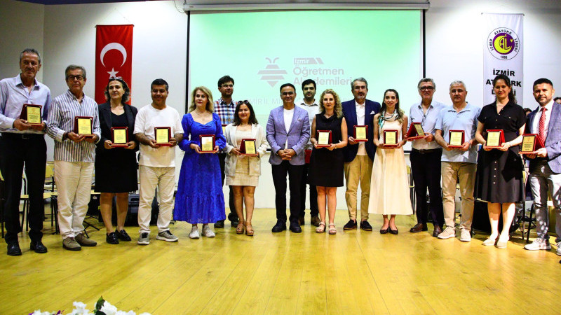 İzmir öğretmen akademileri 2025-2026 eğitim öğretim yılı kapanış programı gerçekleşti