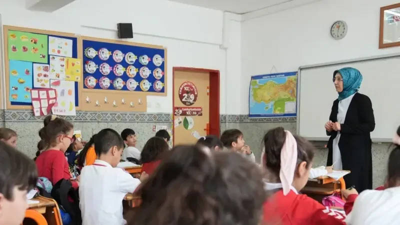 Öğretmenlerin mazerete bağlı yer değiştirme başvuruları başladı!